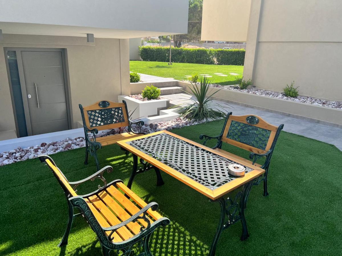 Ferienwohnung Sia Mare Kalivia Thorikou Exterior foto
